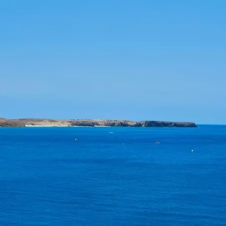 Duplex Ilic Sea Views,front Line,10 Min To Marina 公寓