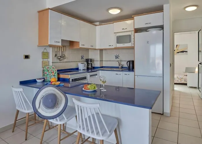 Апартаменти Duplex Ilic Sea Views,front Line,10 Min To Marina