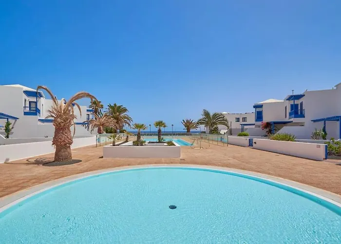 Duplex Ilic Sea Views,front Line,10 Min To Marina Apartment